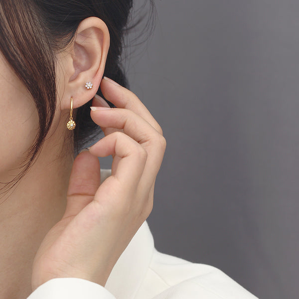 YHE0469 925 Sterling Silver Dainty Daisy Flower Bezel CZ Dangle Hooo Earring