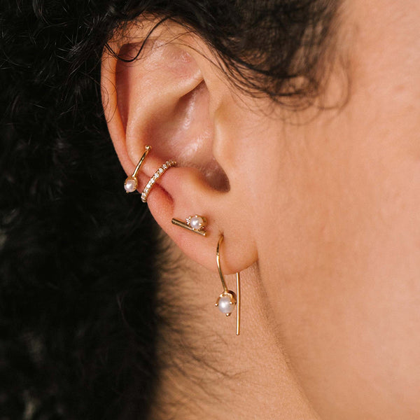 PE0024 925 Sterling Silver Claw Shell Pearl Ear Cuff