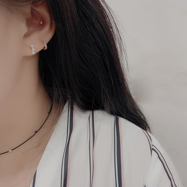 PE0050 925 Sterling Silver Bar Three Freshwater Pearl Stud