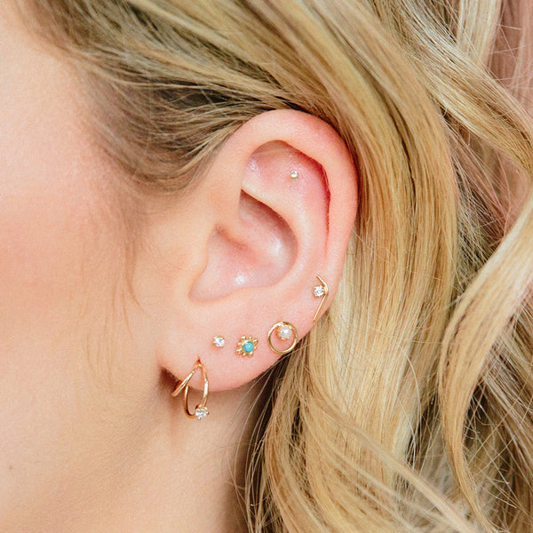 PE0023 925 Sterling Silver Dainty Circle Mother Pearl Stud Earrings