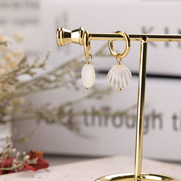 FE2026 925 Sterling Silver Fritillaria Mother Of Pearl Dangle Hoop Earrings