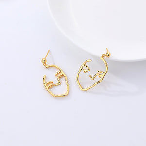 FE2663 925 Sterling Silver Retro Hollow Abstract Face Stud Earrings