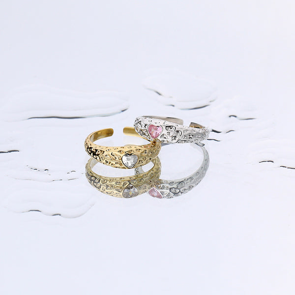 FJ0944 925 Sterling Silver Heart Zircon Hammered Ring