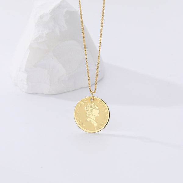 FX0982 925 Sterling Silver Vintage Queen Figure Coin Necklace
