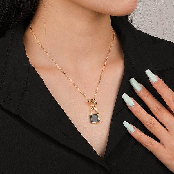 FX1035 Malachite Lock Toggle Pendant Necklaces