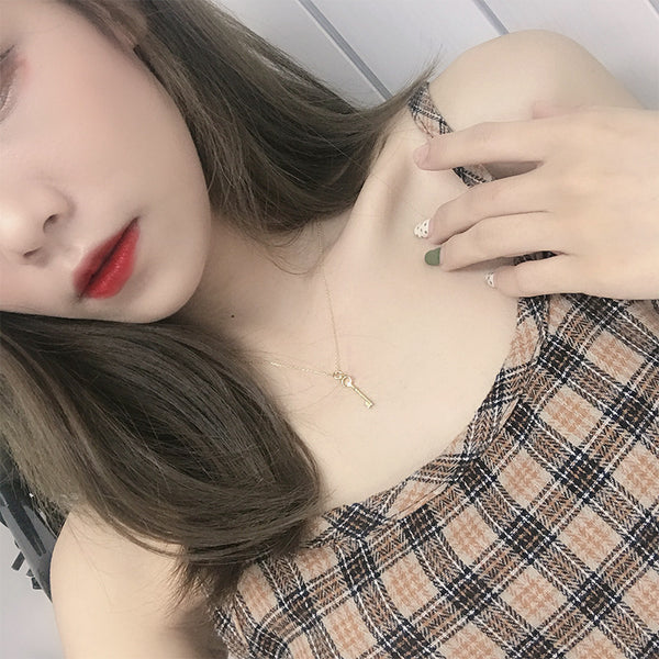 FX1165 925 Sterling Silver Key Pendant Necklace