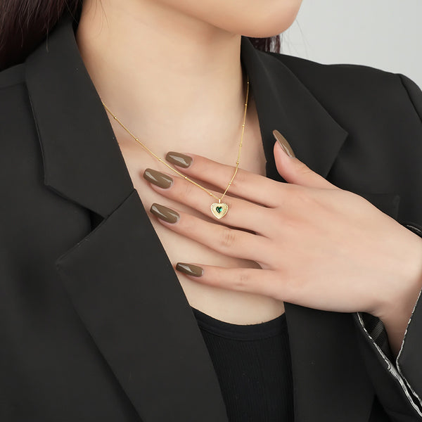 FX0996 925 Sterling Silver Vintage Emerald Heart Necklace