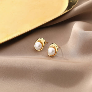 FE2692 Shell Pearl Stud Earrings