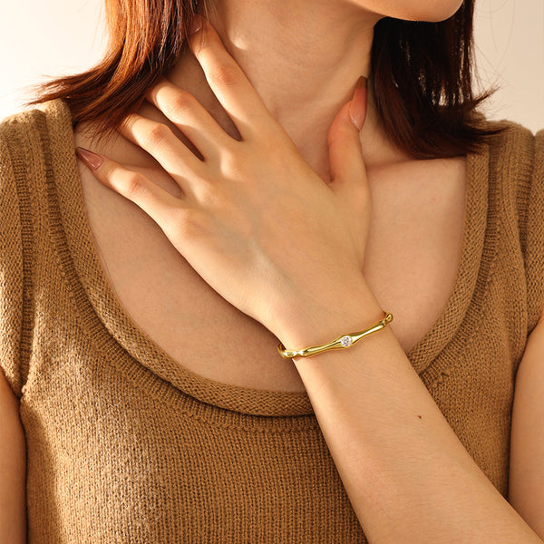 VFS0007 VFS0027 Curved CZ Open Bangle Bracelet