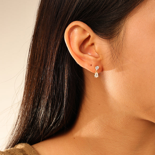 FE2774 925 Sterling Silver Cubic Zirconia Waterdrop Stud Earring