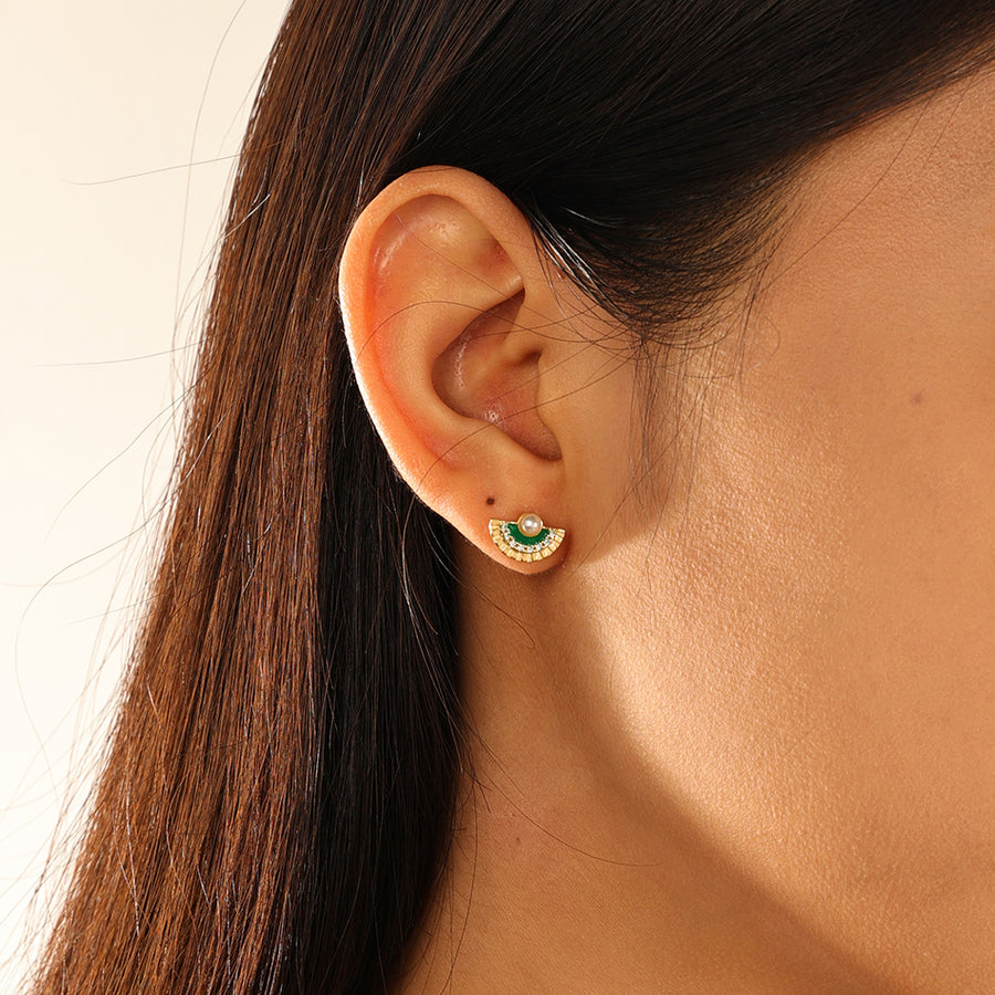 VFE0071  Vingate Green Enamel & Shell Pearl Stud Earrings