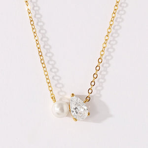 VFX0449 Shell Pearl & Cubic Zirconia Toi Et Roi Necklace