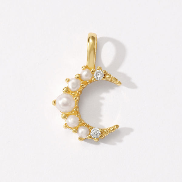 VFD0735 White Bread Pearl Moon Charm