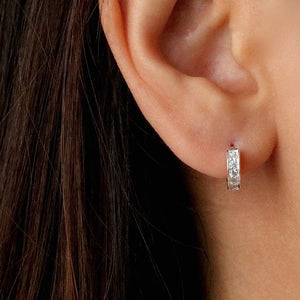 FE0017 925 Sterling Silver Sparkly Huggie Earrings