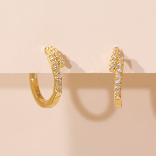 YHE0235 925 Sterling Silver Minimalist Cubic Zirconia Huggies Earring