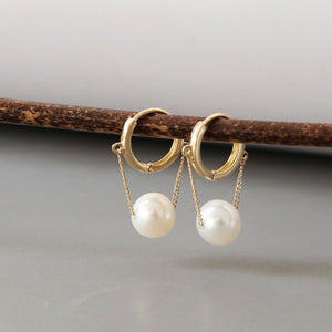 PE0085 925 Sterling Silver Link Chain Round Shell Pearl Drop Hoop Earring