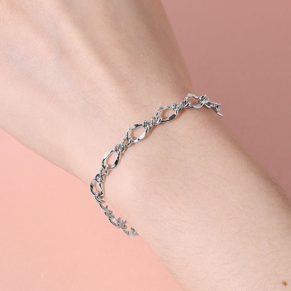 FS0297 925 Sterling Silver Large Figure Eight Link Bracelet