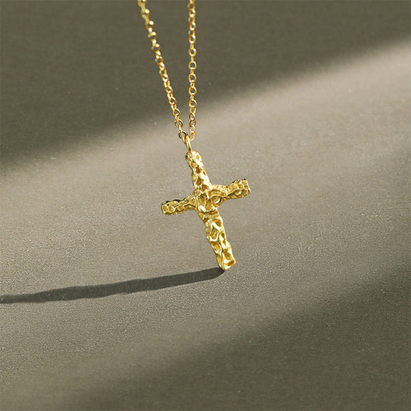 RHX1028 Hammered Cross Pendant Necklace