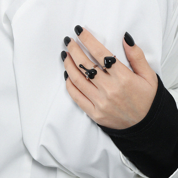 RHJ1080 925 Sterling Sterling Black Enamel Heart Adjustable Ring