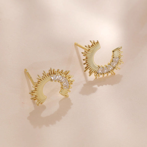 YHE0433 925 Sterling Silver Arched Irregular Cubic Zirconia Stud Earring