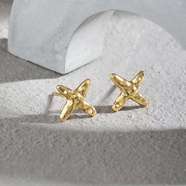 RHE1080 925 Sterling Silver Hammered Cross Mini Stud Earrings
