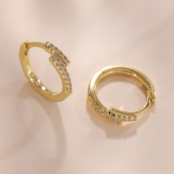 YHE0235 925 Sterling Silver Minimalist Cubic Zirconia Huggies Earring