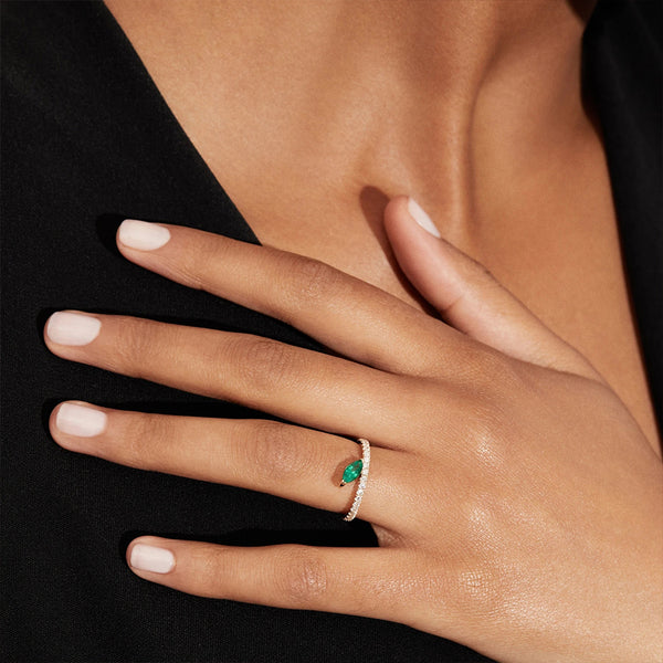 FJ0712 925 Sterling Silver Cubic Zirconia Emerald RING