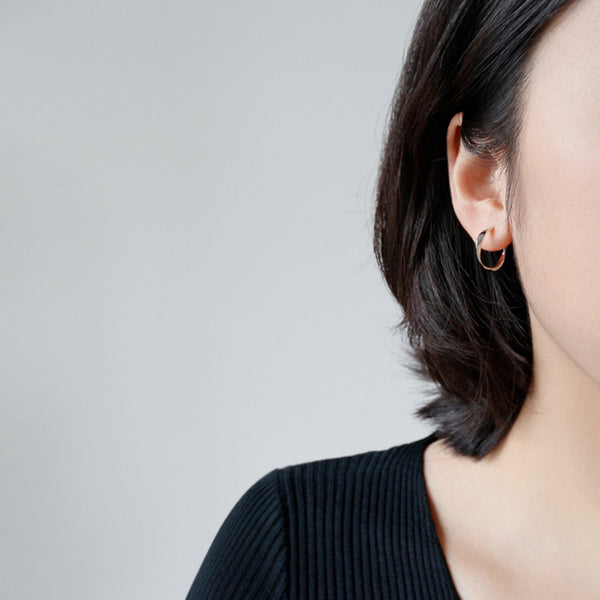 RHE1019 Mobius Twist Hoops