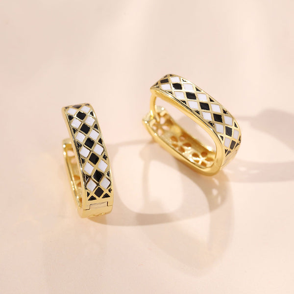 YHE0486 925 Sterling Silver Black & White Enamel Hoop Earring