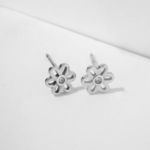 CD0037 925 Sterling Silver Small Daisy Flower Earring