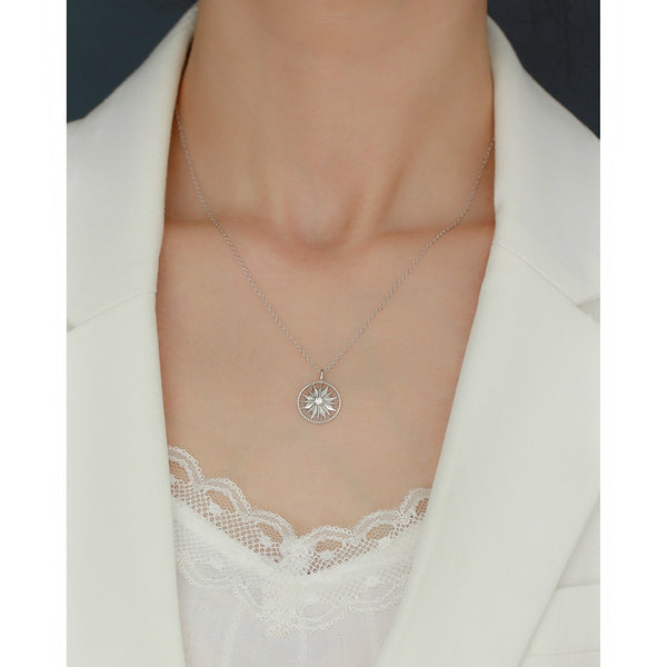 YHN072 925 Sterling Silver Trendy Starburst Cubic Zirconia Pendant Necklace