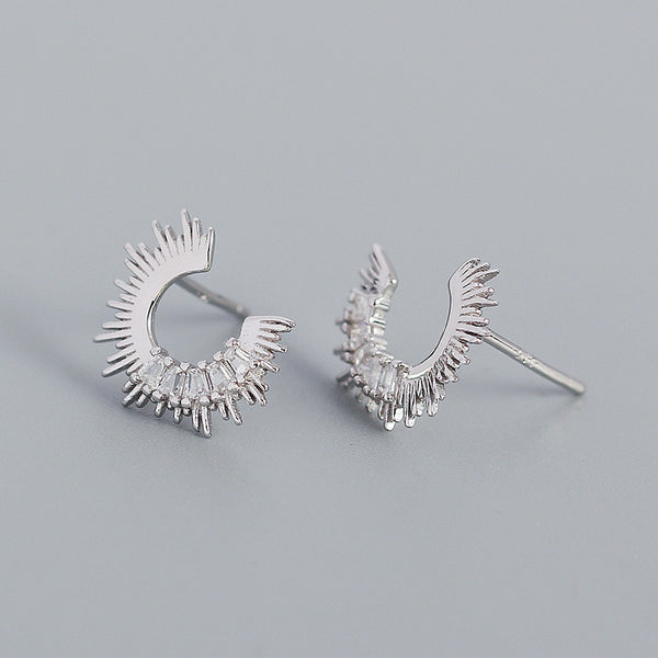 YHE0433 925 Sterling Silver Arched Irregular Cubic Zirconia Stud Earring